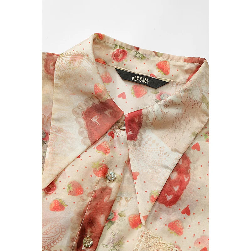ELFSACK Women's Strawberry Print 2 Piece Set, Vintage Palace Vacation Shirt & A-Line Shorts Suit, Cute Summer Outfit