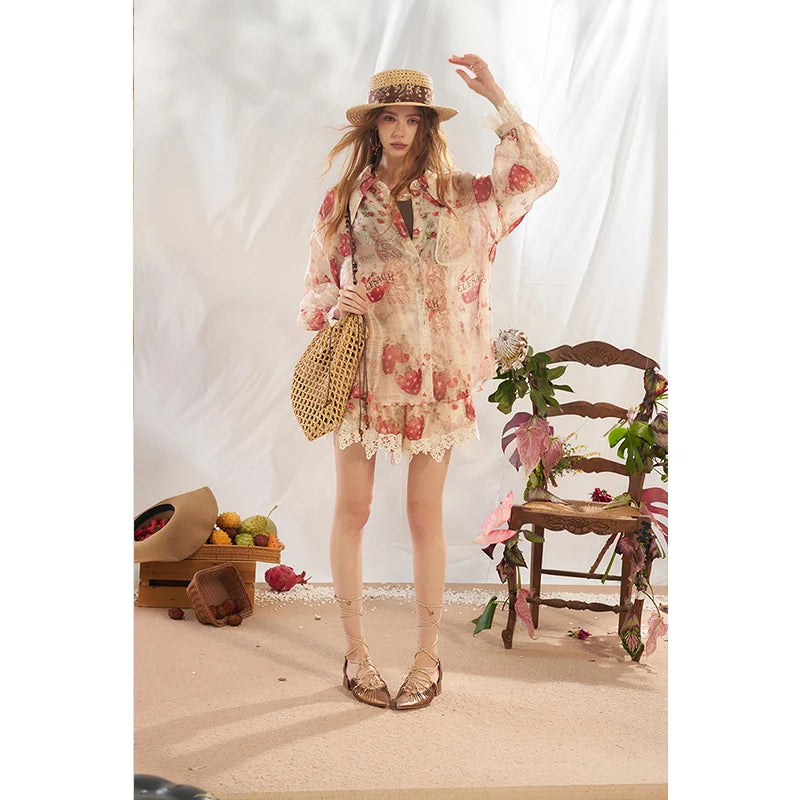 ELFSACK Women's Strawberry Print 2 Piece Set, Vintage Palace Vacation Shirt & A-Line Shorts Suit, Cute Summer Outfit